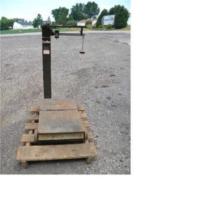 Chatillion Model HB 1000 Portable Beam Scale HB1000 Capacity 1000 X .5LBS Scale Platform 27 X 18in. Outer Diameter Works!