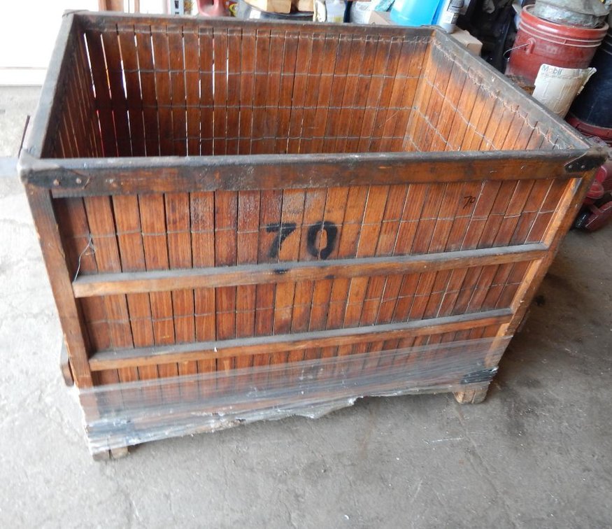 Stackable Wooden Box 40-1/8 X 30-3/8 X 31-1/4in. Outer Dimensions 37-7/8 X 28-3/16 X 25-3/4in. Inner Dimensions (OS)
