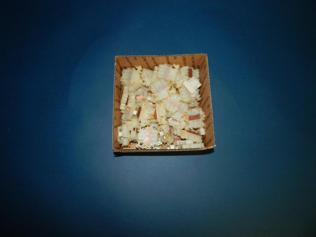 Miscellaneous Lot of Terminal Blocks & Ends (C1)
