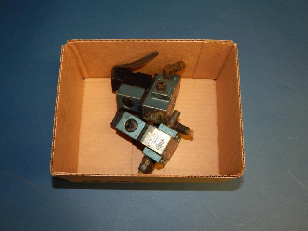 (2) Mac Valves PME-111CAAA Solenoid Valves 120Volt/60HZ 110Volt/50HZ 25 to 150PSI Range (C1)