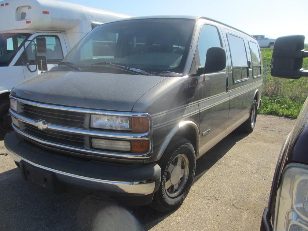 1999 Chevy Conversion Van - VIN 1GBFG15R3X1061595 (OF)