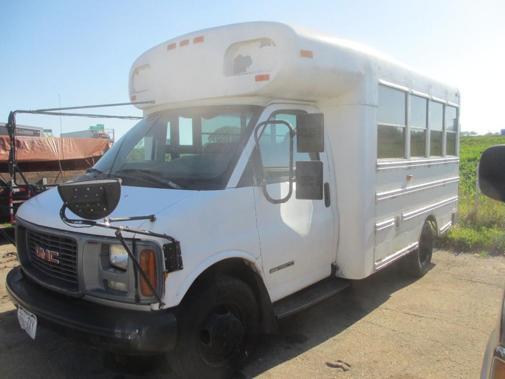 1998 GMC Party Bus - VIN 1GDHG31F5W1012971