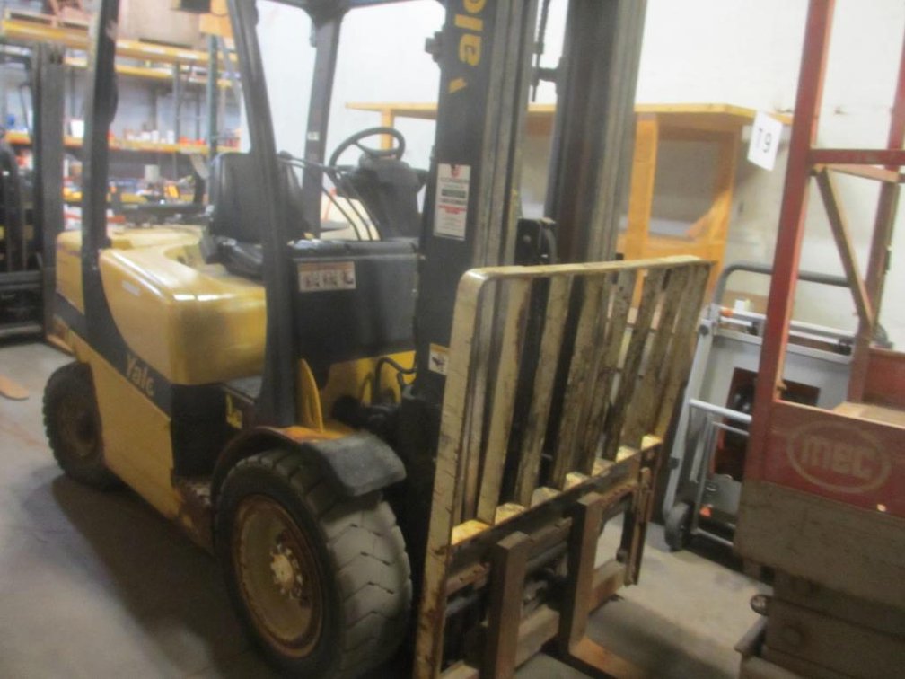 Yale 5000# Lift Capacity Pneumatic Forklift