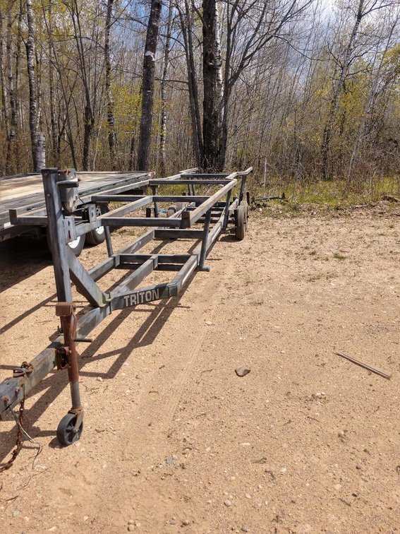 2007 Tandem Axle Gray Triton Pontoon Trailer - SN WI-39-1222709-006840 (Harshaw, WI)