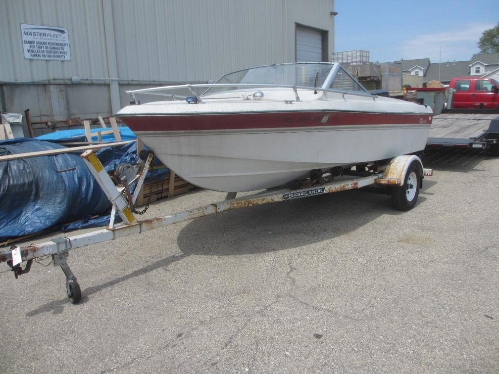 Fiberglass Boat with Mercury Motor, Unknown Size or Horsepower - NO TITLE (OF)