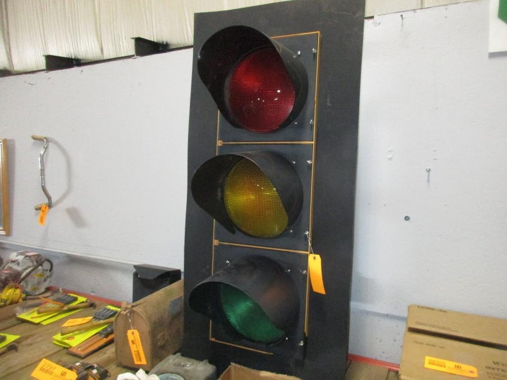 Full Size Stop and Go Light (CW)
