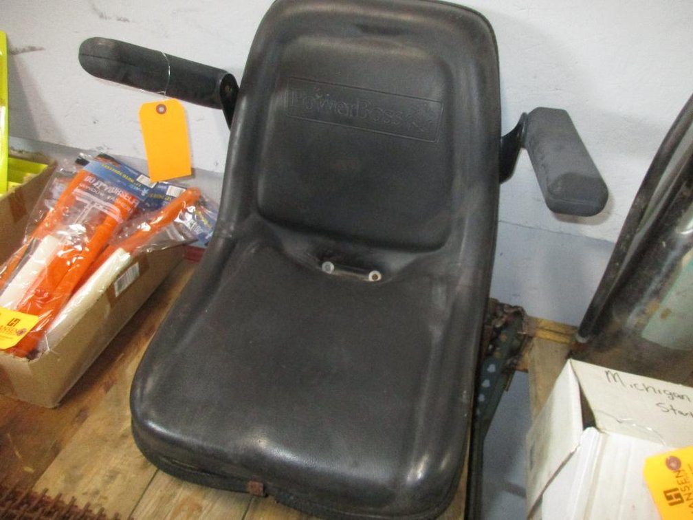 Equipment Seat with Arm Rests (CW)