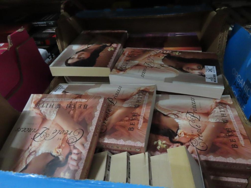 Books: Romance - Qty ~50
