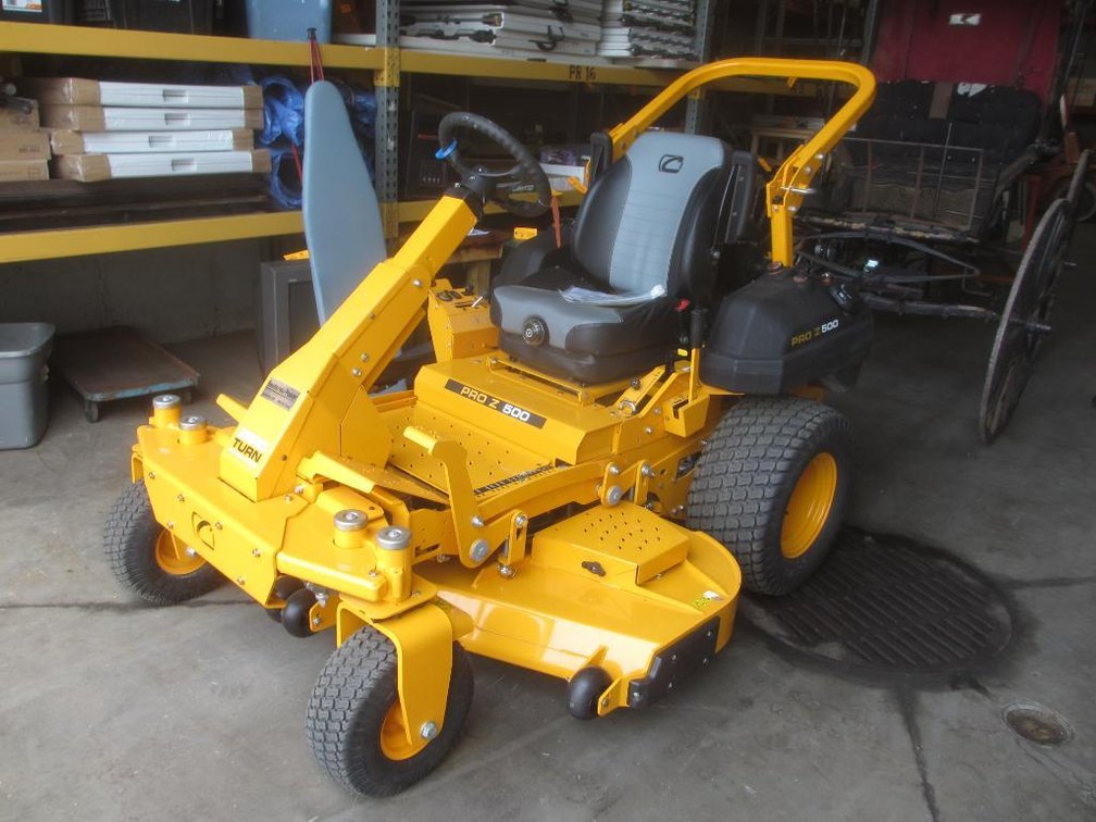 Cub Cadet Pro Z 560SKW Zero Turn (CA)