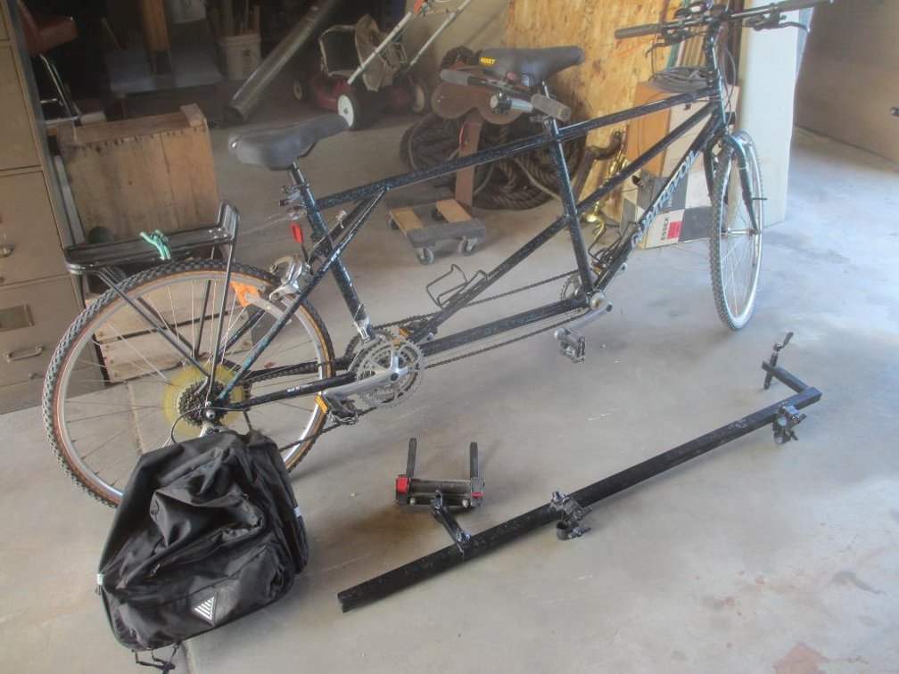 Tandem Bike (D1)