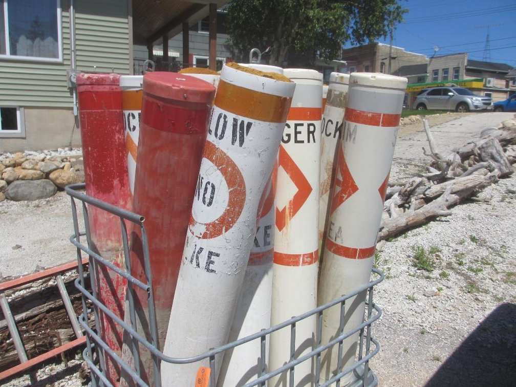 Warning Buoys (D1)