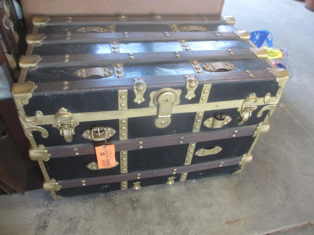 Antique Steamer Chest (D2)