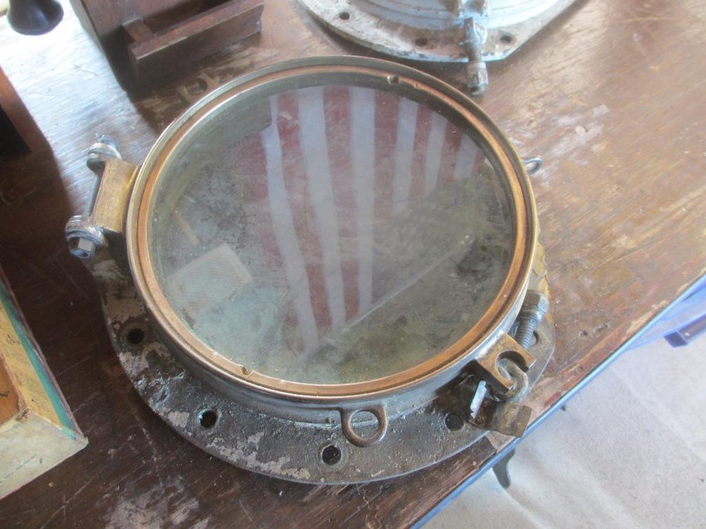 Port Hole With Glass and Metal Frame (D2)