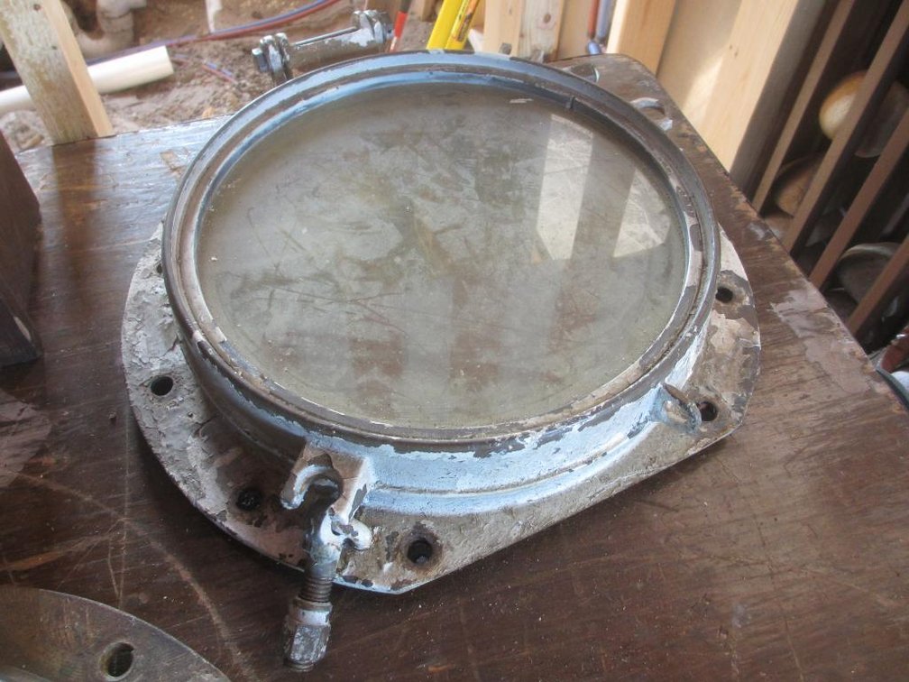 Port Hole With Glass and Metal Frame (D2)