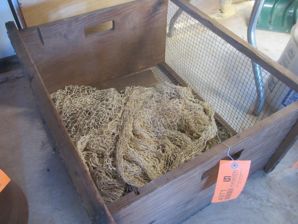 Wooden Box With Wire Sides and Net (D2)