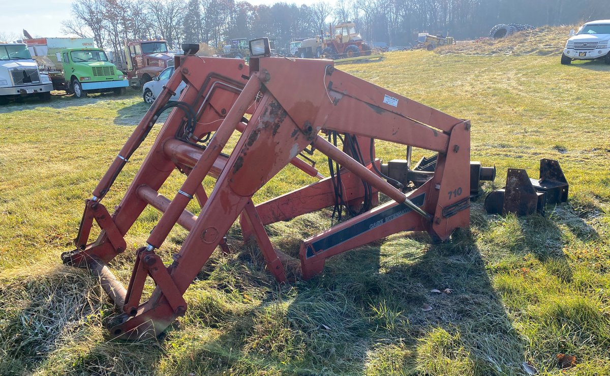 Case IH 710 Loader (Colfax, WI)