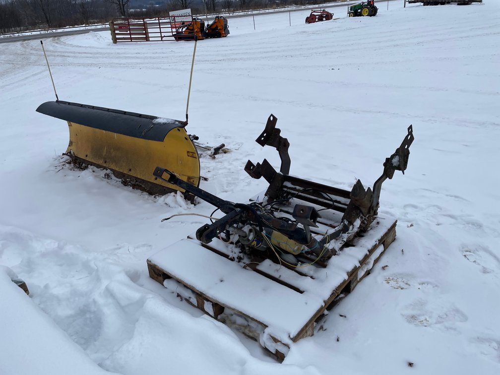 Meyer 7-1/2' Poly Snow Plow