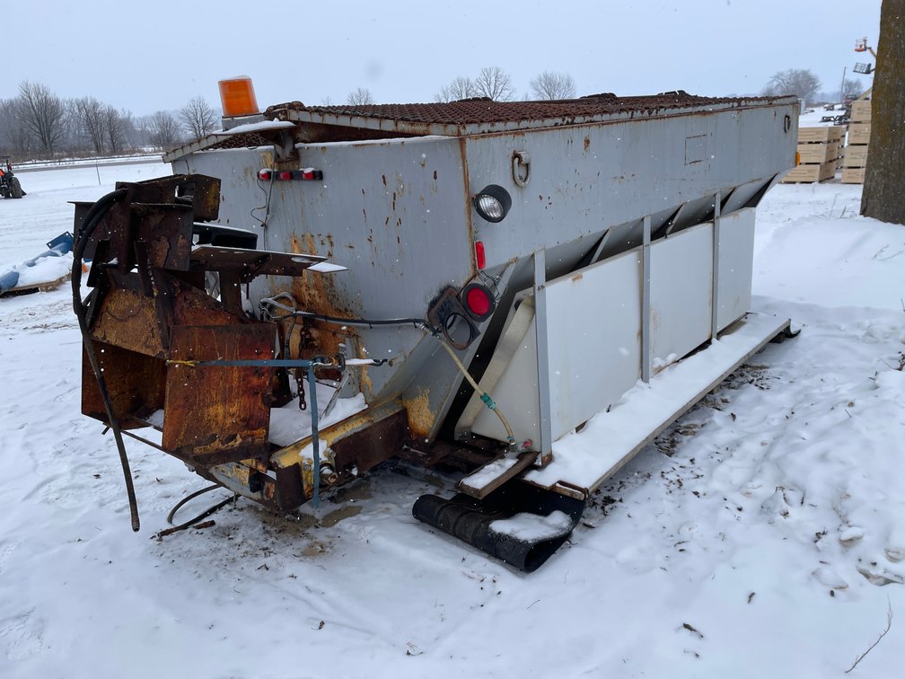 Truck Mounted Salter/Sander with Brine Tanks