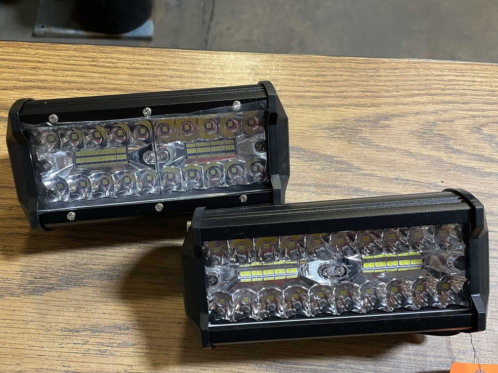 (2) LED 6-1/2" Long Work Lights, 12/24vdc (PR11)