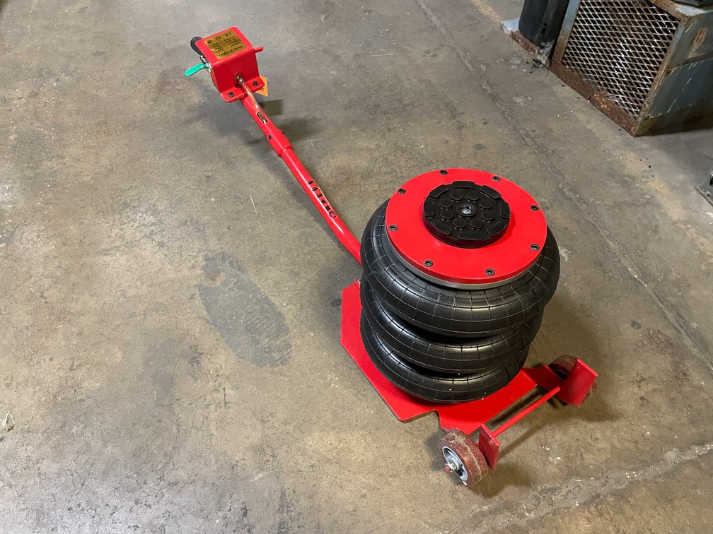 Pneumatic 3 Ton Lift Capacity Air Jack (PR12)