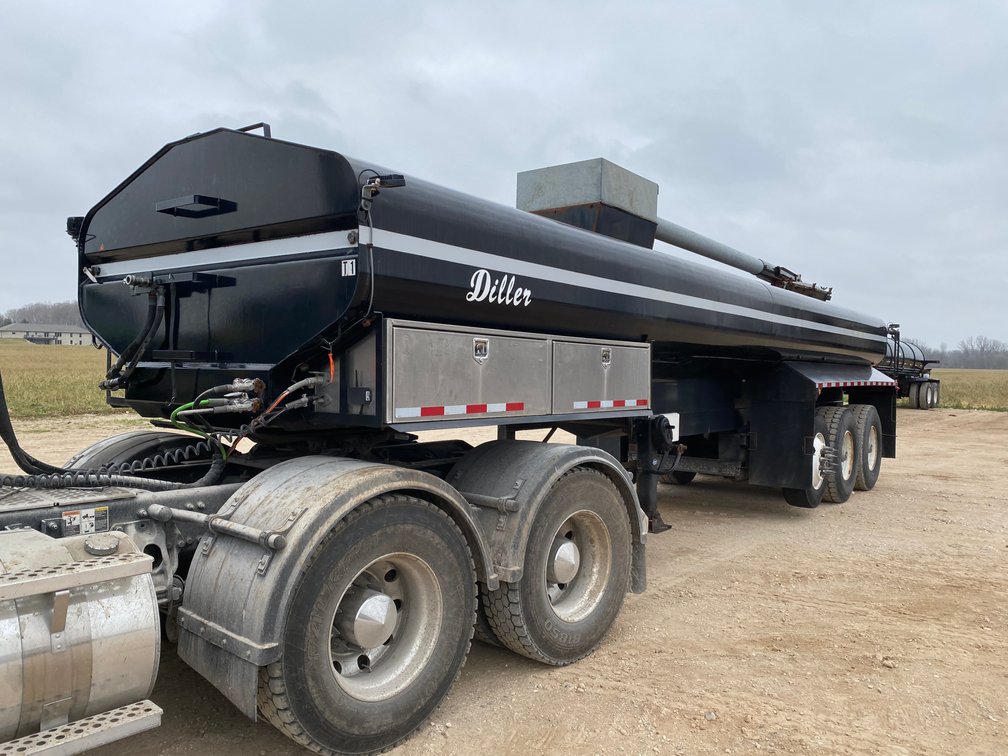 2015 Diller TT6600NTNB Semi Manure Tanker (Has WI Title) (Kewaunee, WI)