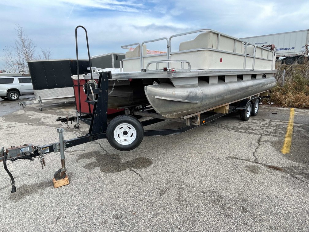 2002 24' Fisher Liberty 240 (Has WI Title) (OF)