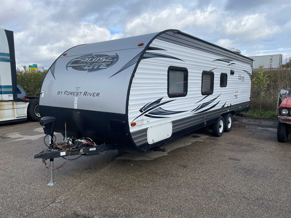 2015 Salem Cruise Lite Camper (No Title) (OF)