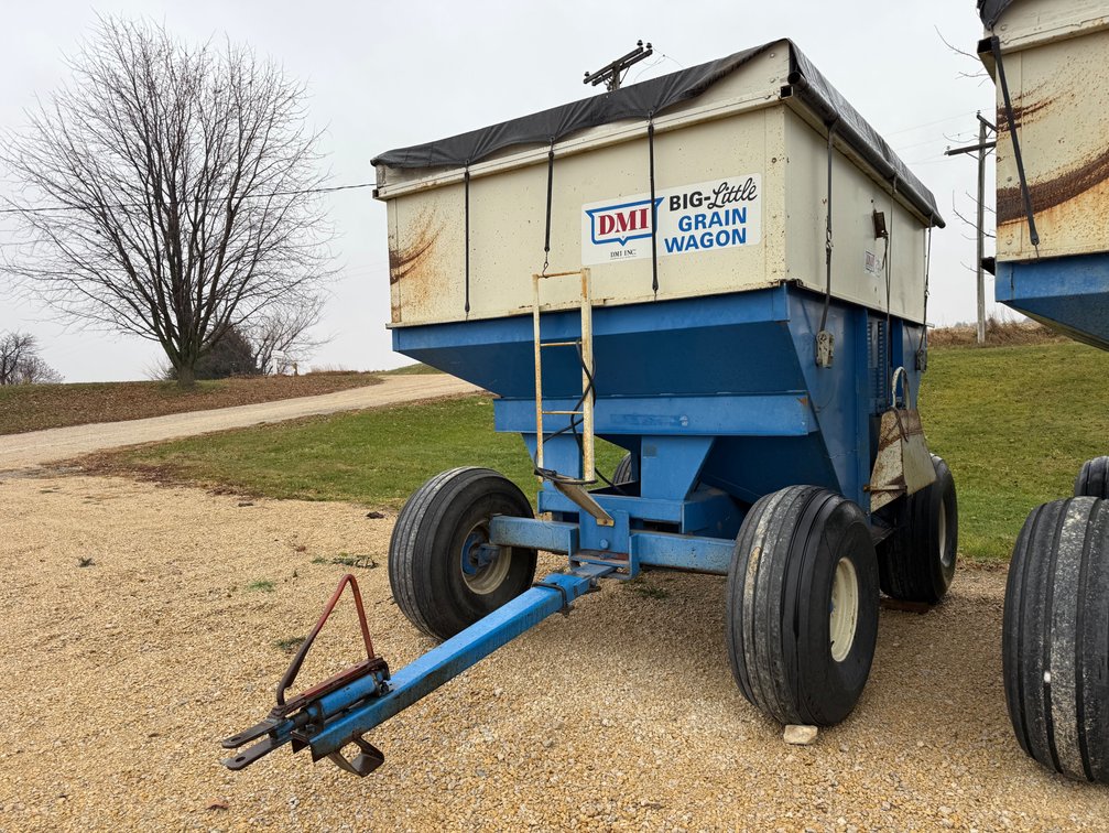 DMI Big-Little Grain Wagon (Chadwick, IL)