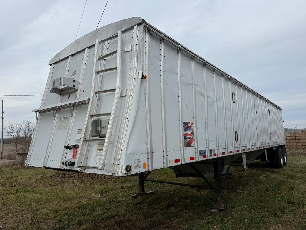 2016 Merritt Hopper Bottom Grain Trailer (Has WI Title) (Beaver Dam, WI)