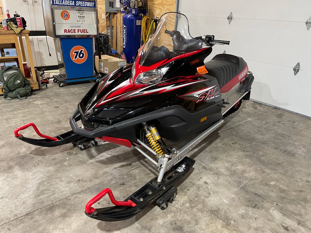 2004 Yamaha SX Viper Snowmobile