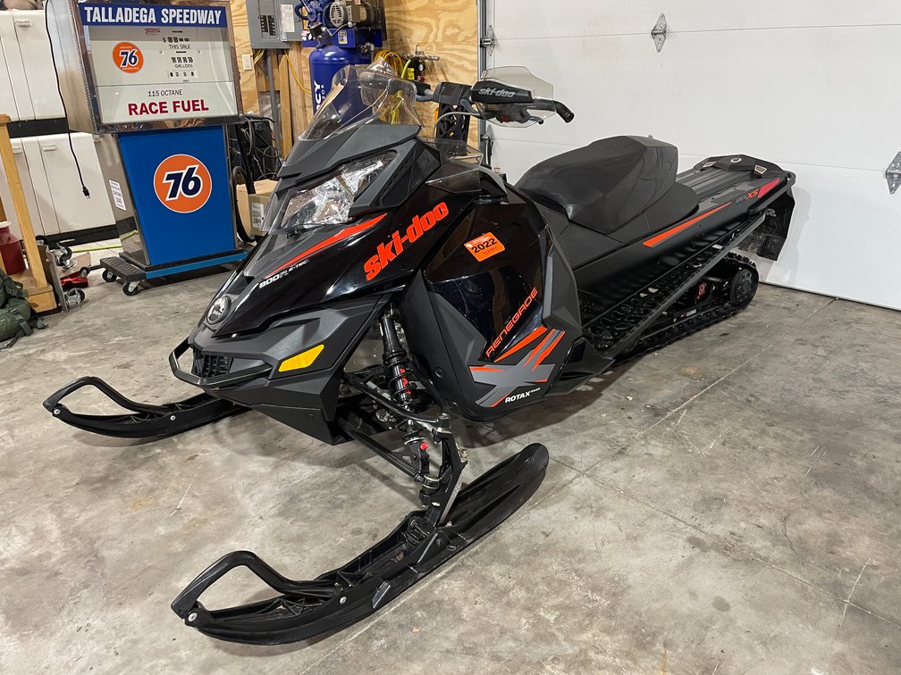 2015 Ski-Doo 800R Renegade X Snowmobile