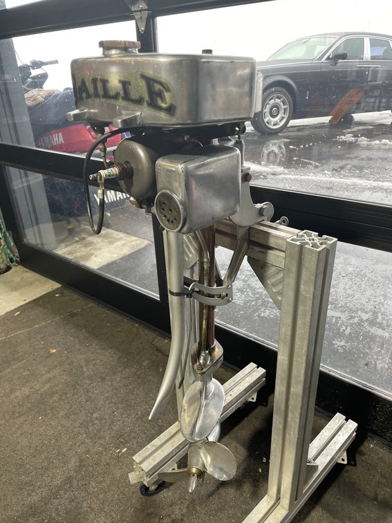 Caille Motor Co Vintage Outboard Boat Motor