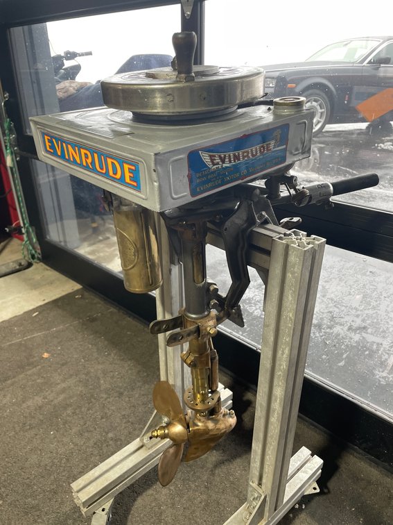 Evinrude Vintage Detachable Rowboat Motor