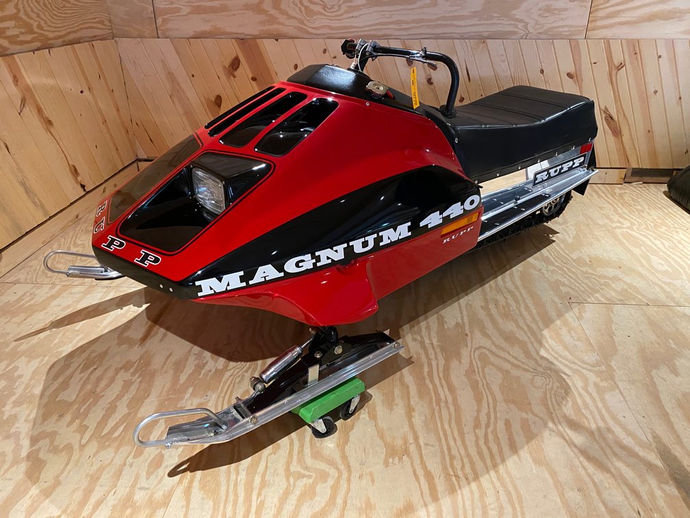 1976 Rupp Magnum 440 Snowmobile
