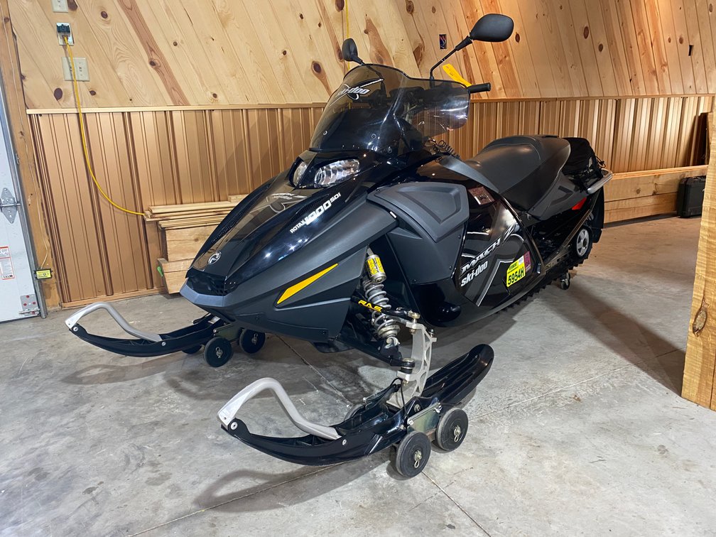 2006 Ski-Doo Mach Z 1000 SDI Snowmobile