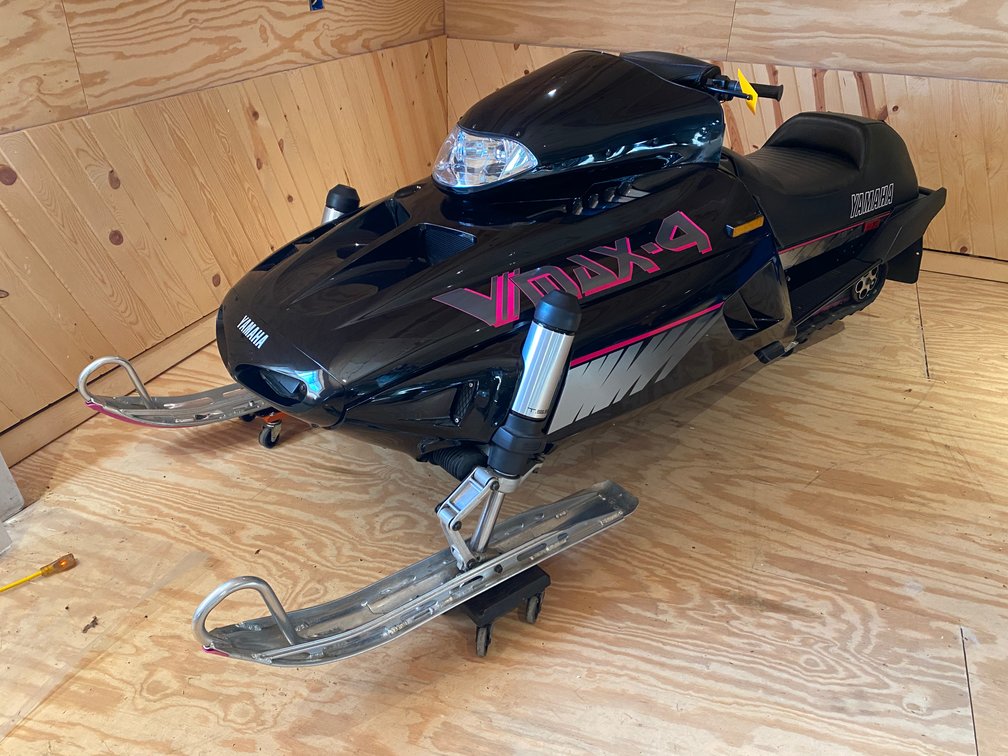1992 Yamaha V-Max 4 Snowmobile