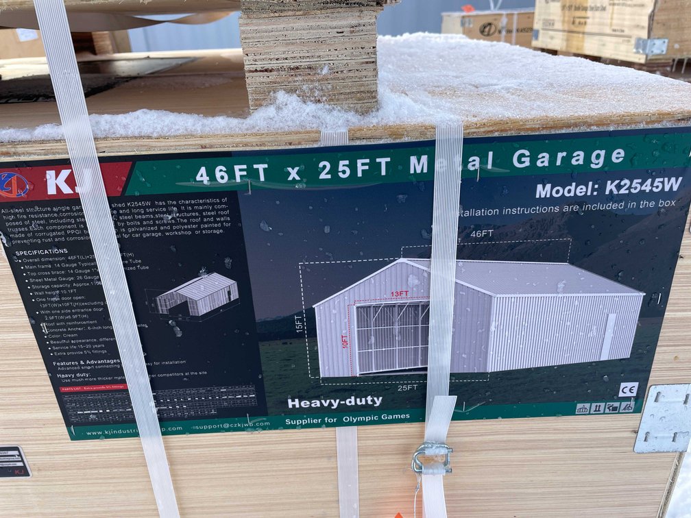 46' x 25' Metal Garage (O10)