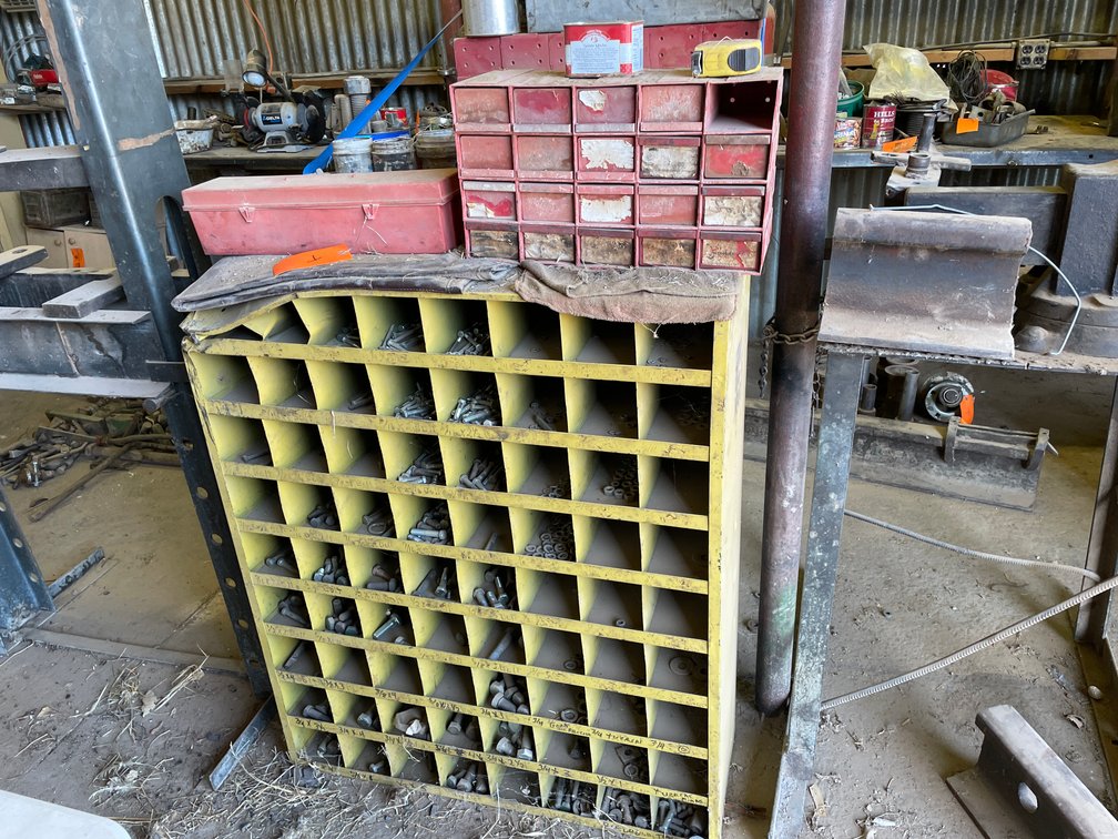 Metal Bolt Rack