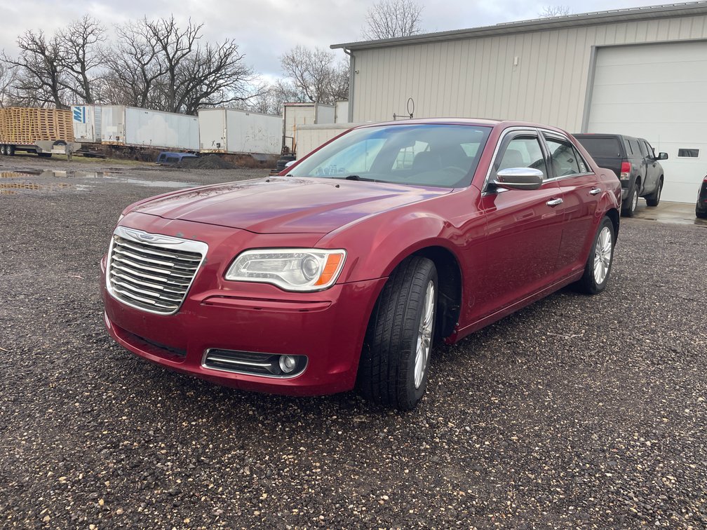 2012 Chrysler 300 AWD Sedan (Has Paperwork to Obtain Title)