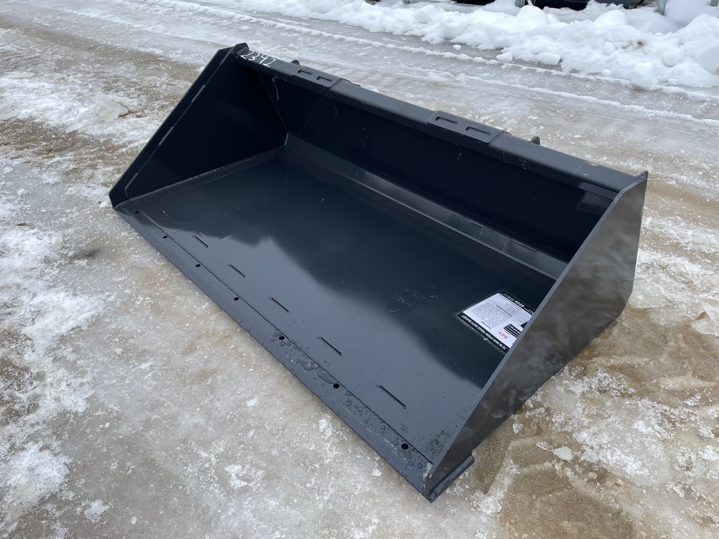 Wolverine Universal Mount Track Duty Bucket