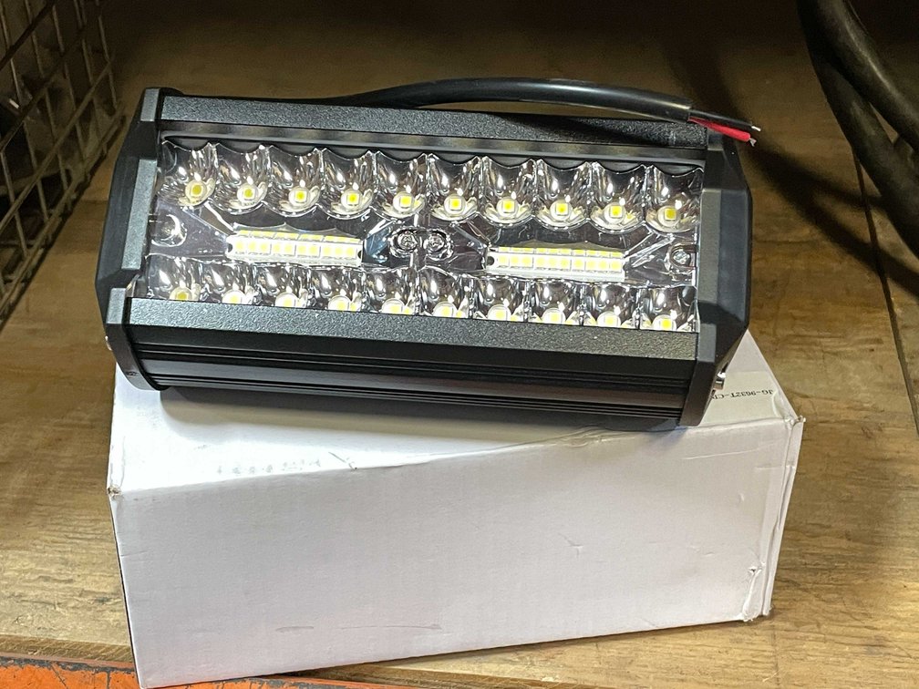 (2) LED 6-1/2" Long Work Lights, 12/24vdc (PR13)