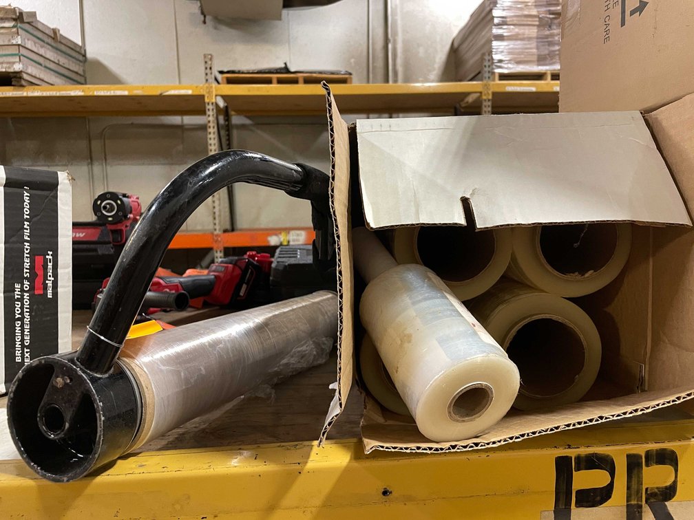 Stretch Wrapper With Extra Rolls (PR12)
