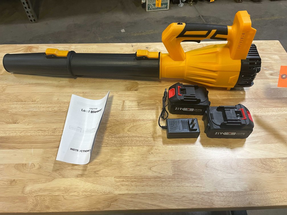 DeWalt Style 21V Cordless Leaf Blower With (2) Li-ion  Batteries and Charger (PR12)
