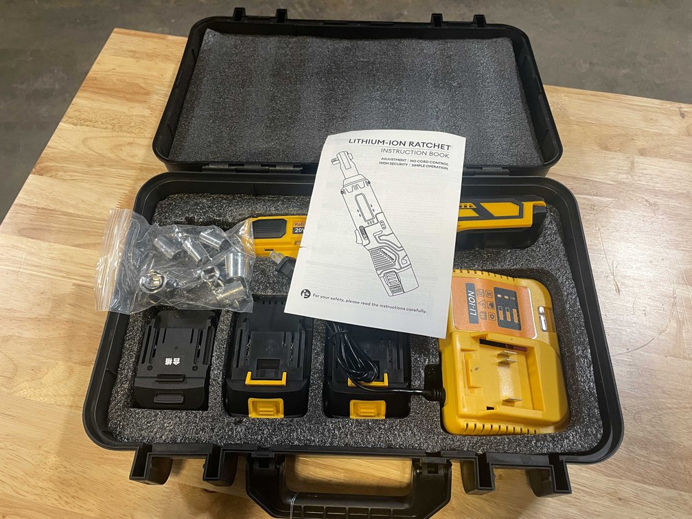 DeWalt Style Cordless Ratchet Wrench With (2) Batteries, Charger and Case (PR12)