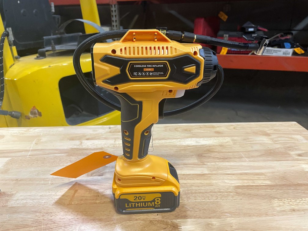 DeWalt Compatible 20 Volt Air Compressor For Airing Up Tires, Etc (PR13)
