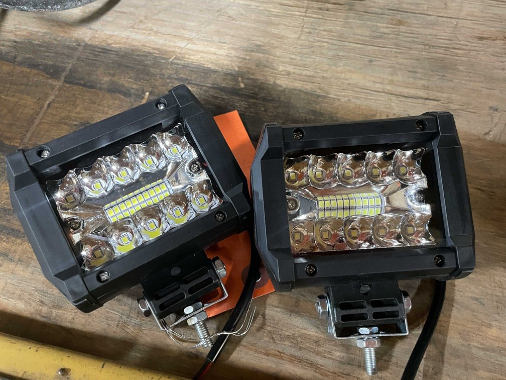 (2) LED Work Lights, 4" Long, 12/24vdc (PR11)