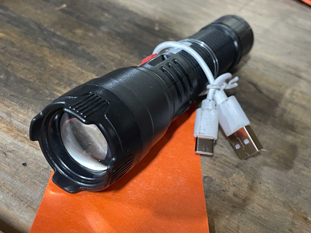 Tactical LED Flashlight (PR11)