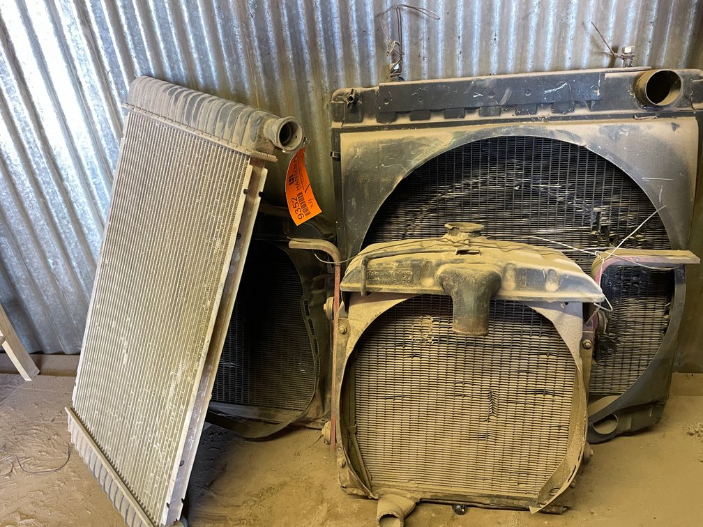 (4) Radiators