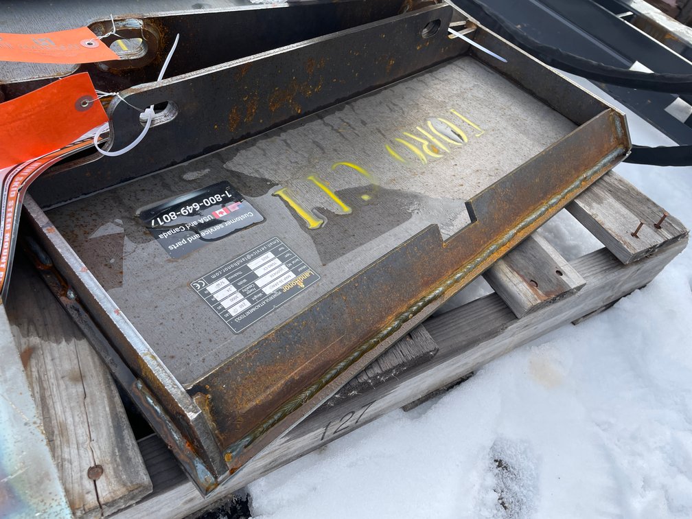 Unused Landhonor Mini Skidsteer Mount Plate