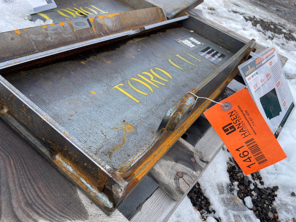 Unused Landhonor Mini Skidsteer Mount Plate